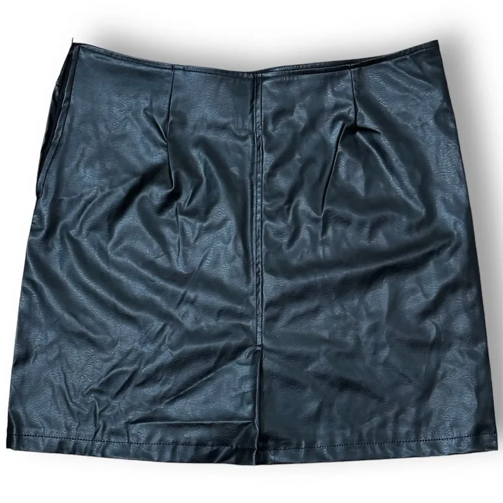 NWT‎ Women's Black Faux Leather Mini Skirt Size 11 Party Wear Grunge Biker Emo